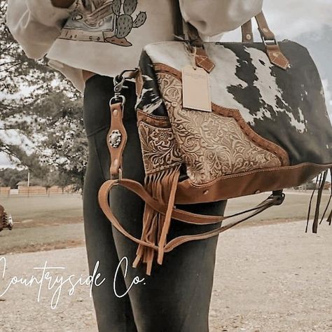 CountrysideTexas - Etsy Gilmer Texas, Western Bags Purses, Concealed Carry Bags, Western Bag, Cowhide Purse, Western Purses, Cowhide Bag, Statement Bag, Duffel Bag Travel