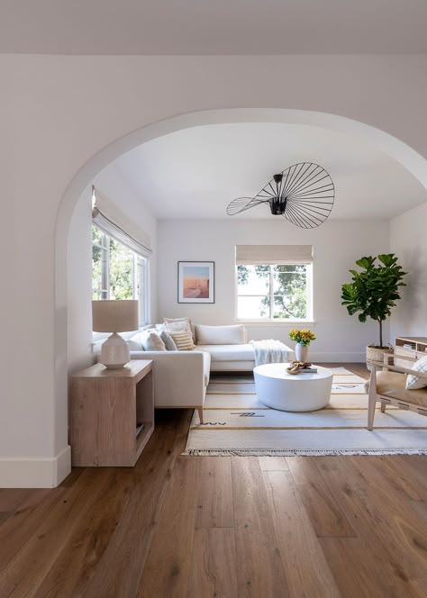 Scandinavian Living Room Ideas, White Interior Paint, Arched Doorway, Scandinavian Living Room, Scandinavian Aesthetic, Scandinavian Style Interior, Living Room Scandinavian, Modern Scandinavian, Lounge Room