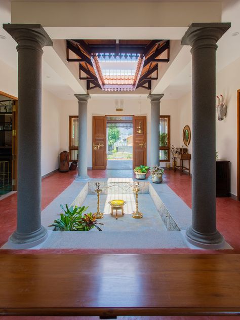 Get nostalgic with the traditional house design of this home in Tamil Nadu | goodhomes.co.in Sanctuary Architecture, Courtyard House Design, Indian Courtyard, Small House Design Kerala, Chettinad House, Kerala Traditional House, Indian Houses, Kerala House, Courtyard House Plans