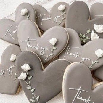 Heart Cookies Decorated, Engagement Cookies, Thank You Cookies, Peanut Baby Shower, Wedding Cake Cookies, Icing Design, Sugar Cookie Designs, Fancy Cookies, Spice Cookies