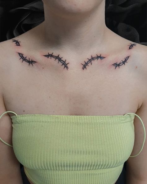 Collar Bone Tattoo Patchwork, Chain Collarbone Tattoo, 3d Collar Bone Tattoo, Barb Wire Tattoo Collarbone, Collar Bone Thorn Tattoo, Barbed Wire On Collar Bone, Chain Collar Bone Tattoo, Centipede Collar Bone Tattoo, Animal Collar Bone Tattoo