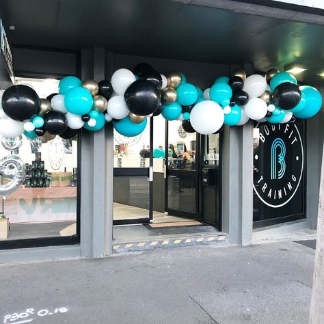 BALLOON EMPORIUM on Instagram: “🔵⚫️⚪️BFT AIRPORT WEST⚪️⚫️🔵⁣ ⁣⁣⁣ Congratulations Mel, Matt & BFT team on the GRAND OPENING of your awesome gym! ⁣ ⁣ Anyone local, pop in &…” Barber Ideas, Drill Team, Your Awesome, Church Design, Store Opening, Balloon Garland, Grand Opening, Project Ideas, Christening