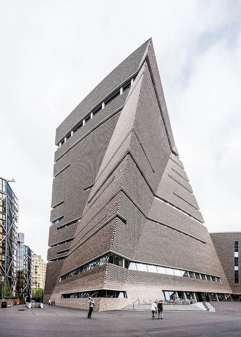 Tate Modern - The Switch House | par deedeelim Tate Modern London, Modern Architecture Design, Contemporary Building, Modern Architecture Building, Contemporary Exterior, London Architecture, House Modern, Amazing Buildings, Unique Buildings