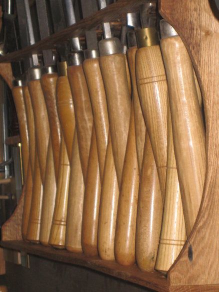 Lathe chisel rack Chisel Rack, Wood Turning Chisels, Lathe Chisels, Clamp Storage, Wood Turning Lathe, Tool Rack, Lathe Tools, Turned Wood, Wood Lathe