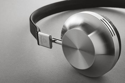 Aedle Headphones Ear Picture, Horn Speakers, Headphones Design, Headphone Accessories, Hi-fi, Electronics Gadgets, Audiophile, Minimal Design, Industrial Design