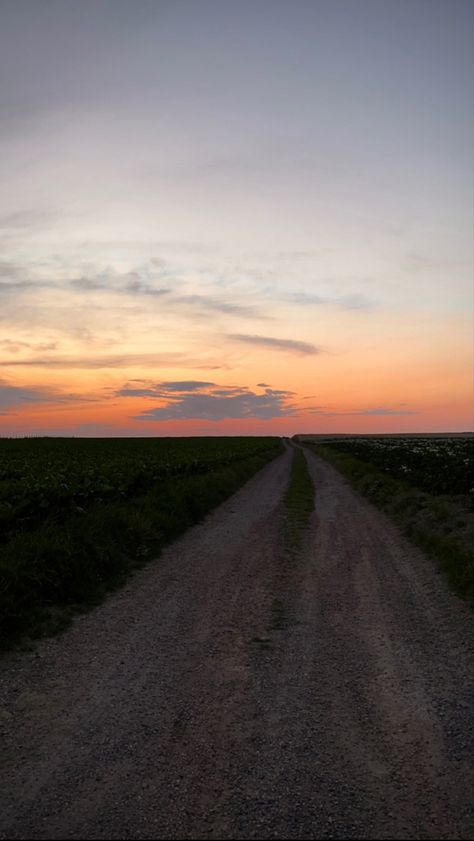 A sunset, next to a patato field and wheat field Wheat Field Sunset, Sunset Field, Field Wallpaper, Farm Field, Wheat Field, Wheat Fields, Open Field, Sunset Pictures, Take Me Home