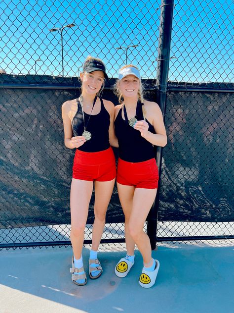 #tennis #cutepics #lululemon #ootd #highschool #highschooladvice #sports #summer Tennis Uniforms High School, Tennis Uniforms, Healthy Appetizer, High School Advice, Preppy Summer, Appetizer Recipes, Appetizer, Cute Pictures, High School