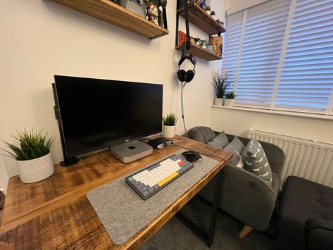 NuPhy Air75 Keybord White Keyboard Desk Setup, Nuphy Air75, Corner Desk With Keyboard Tray, Music Studio Desk Keyboard, Knewkey Keyboard, Akai Midi Keyboard, Dj Setup, Desk Setup, Work Space