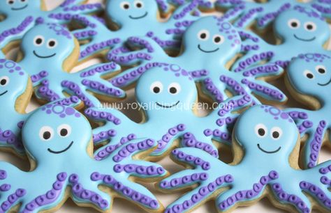 Octopus Cookies - The Royal Icing Queen - Cookie Connection Octopus Cookies, Royal Icing Cookie Decorating, Summer Sugar Cookies, Fish Cookies, Beach Cookies, Iced Biscuits, Cookie Connection, Summer Cookies, Creative Cookies