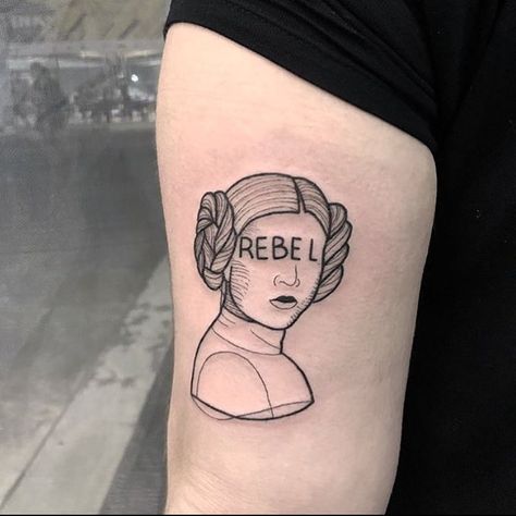 Princess Leia Tattoo, Tattoos Infinity, Princess Tattoo, Leia Star Wars, Tattoo Photography, Tattoos Skull, Star Wars Tattoo, Star Wars Wallpaper, Disney Tattoos