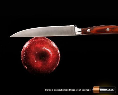 Ad Duracell Ads, New Advertisement, Ad Creative, Print Ads, Ad Design, Marketing And Advertising, Brushing Teeth, Graphic Design, Fruit