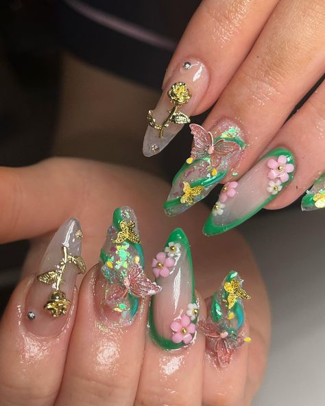 Fairy garden vibes 🧚 Pink And Green Fairy Nails, Fairy Vibe Nails, Fairy Almond Nails, Fairy Garden Nails Design, Garden Fairy Nails, Enchanted Garden Nails, Garden Nails Design, Garden Fairy, Pixie Nails