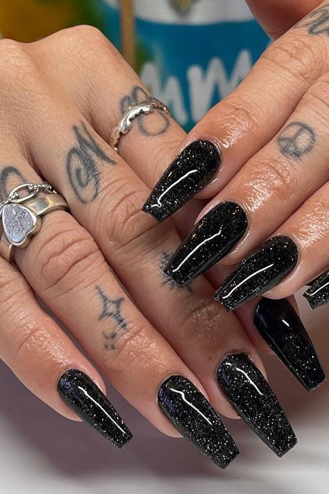 Black Sparkle Nails Square, Black Sparkle Nails Short, Black Glitter Acrylics, Black Glitter Nails Coffin, Black And Silver Nail Designs For Prom, Black Sparkly Acrylic Nails, Black Nails Sparkle, Black Sparkle Nails Acrylic, Black Nails Prom