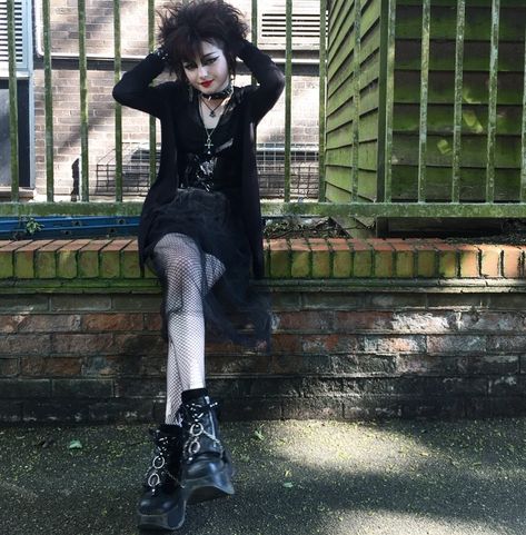 goth tradgoth deathrock 80s 80sgoth Trad Goth Outfit Inspiration, Trad Goth Fashion 80s, 80s Goth Fashion Women, Traditional Goth Outfits, Real Goth Outfits, 80s Goth Outfits, Trad Goth 80s, 80s Trad Goth, 80s Alternative Fashion