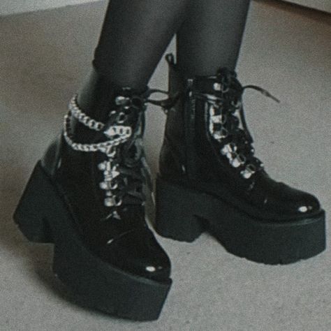 Grunge aesthetic black platformed boots Black Platforms Aesthetic, Black Platform Shoes Aesthetic, Black Boot Platforms, Black Boots Aesthetic Grunge, Grunge Platform Boots, Aesthetic Boots Grunge, Gothic Boots Aesthetic, Black Platform Boots Aesthetic, Black Platform Combat Boots