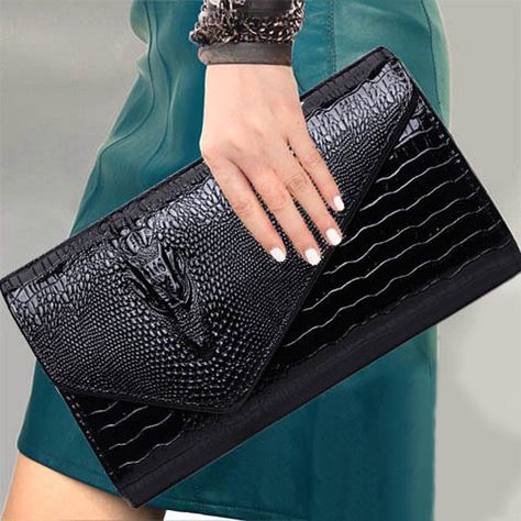 Faster shipping. Better service Gold Clutch Bag, Best Leather Wallet, Envelope Handbag, Black Clutch Bags, Sacs Design, Envelope Clutch Bag, Tas Fashion, White Clutch, Bag Sewing