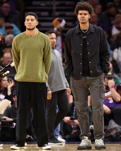 Nba Outfit, Black Men Street Fashion, Men Street Fashion, Devin Booker, Mens Casual Dress Outfits, Guys Clothing Styles, Mens Outfit Inspiration, Outfits With Converse, Winter Outfits Men