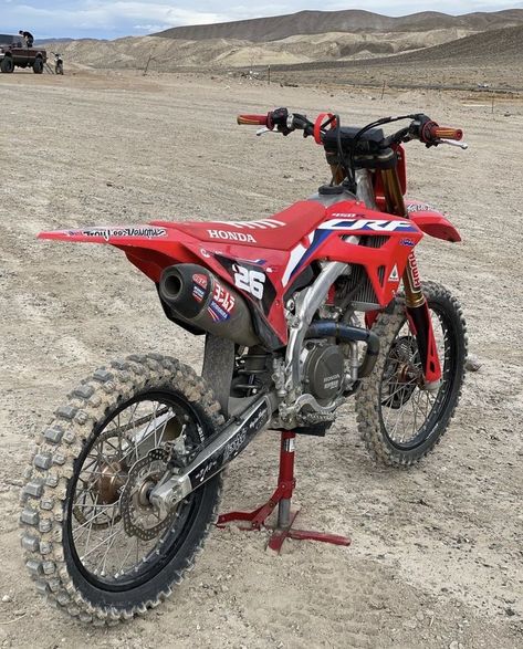 250cc Dirt Bike, 125 Dirt Bike, Honda Crf 250, Yamaha Dirt Bikes, Honda Dirt Bike, Enduro Motocross, Motocross Gear, Motocross Love, Cool Dirt Bikes