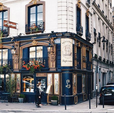 France Architecture, England Aesthetic, Commercial And Office Architecture, Parisian Cafe, Restaurant Paris, Location Inspiration, Dream Vacations Destinations, Architecture Concept Drawings, Tiny House Interior