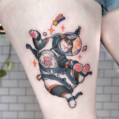 Kitty Tattoos, Cat Astronaut, Astronaut Tattoo, Cute Cat Tattoo, Cat Tattoos, 4 Tattoo, Cat Tattoo Designs, Space Tattoo, Halloween Tattoos