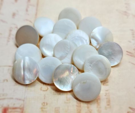 Garage Sale Pricing, Minimalistic Style, Sewing Buttons, Garage Sale, Pearl Shell, Sewing A Button, Simple Elegant, Mother Of Pearl Buttons, Pearl Buttons