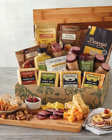 10 Best Meat and Cheese Gift Baskets in 2022 - Charcuterie Boards Food Baskets For Christmas, Cheese Gift Baskets, Food Gift Basket, Best Food Gifts, Sesame Sticks, Baskets Ideas, Summer Sausage, Food Gift Baskets, Cheese Gifts