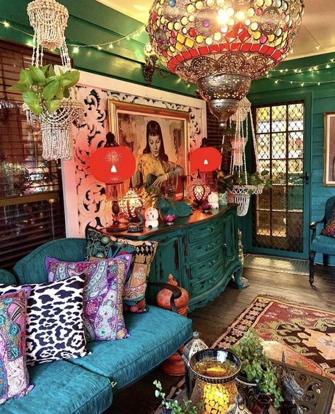 Wanderlust Decor, Dekorasi Kamar Tidur, Maximalist Decor, Boho Room, Maximalism, Boho Living Room, Eclectic Home, Colorful Furniture, Dream House Decor