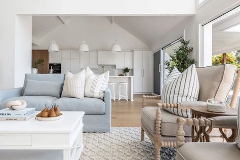 Achieving an Australian Hamptons Style with Style My Home Modern Hamptons Style Living Rooms, Australian Hamptons Style, Slip Cover Sofa, Modern Hamptons Style, Hamptons Living Room, Light Blue Sofa, Hamptons Style Decor, Hamptons Homes, Hamptons Aesthetic