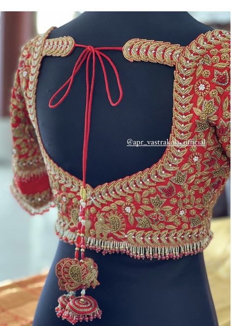 Red Color Bridal Blouse Designs, Blouse Display Ideas, Bridal Choli Blouse Design, Magan Work Blouse Designs, Dulhan Blouse Design, Heavy Bridal Aari Work Blouse Designs Back Neck, Bridal Blouse Latkan Designs, Maggam Work Blouse Designs Bridal Heavy, Blouse Hangings Designs