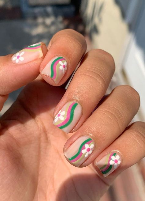 Nail Art Flowers Designs, Feather Nail Designs, Flower Manicure, Swirl Nail, Nail Fall, Nail Flower, Swirl Nail Art, Nails Flower, Summer Gel Nails