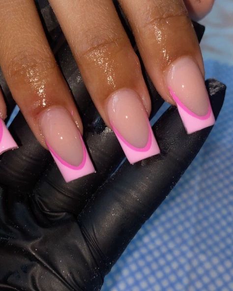 V French Tip Nails Pink, Colores French Tip Nails, Short Pink Acrylic Nails French Tips, Y2k Nails Acrylic Short Pink, Bubble Gum Pink French Tip Nails, Short Pink French Tip Nails With Rhinestones, Short Pink French Tip Nails With Design, Short Cute Nails Pink, Pink Tips Acrylic Nails