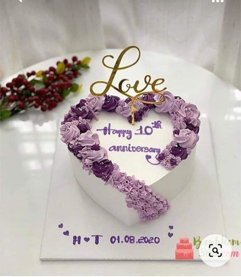 Heart Shape Birthday Cake For Husband, Cake Decorating For Husband Birthday, Best Husband Birthday Cake, Simple Cake For Anniversary, Heart Cake For Anniversary, Cake Designs Anniversary Simple, Heart Shape Anniversary Cake Designs, Heart Shaped Anniversary Cakes, Cute Anniversary Cake Ideas Simple