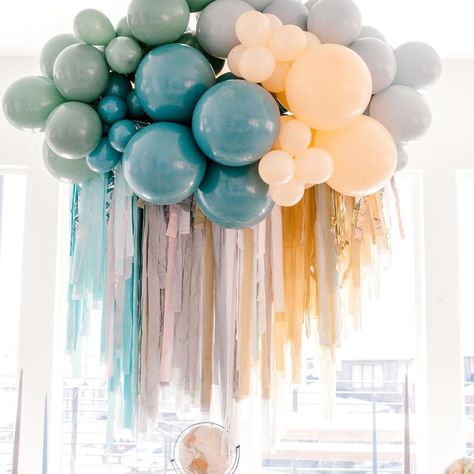 Tissue Garland, School Pics, Animal Party Theme, Small Balloons, Space Birthday Party, Pastel Party, Flower Installation, Space Birthday, Balloon Backdrop