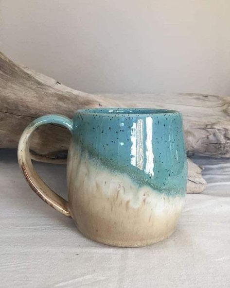 Stoneware Pottery Ideas, Pottery Wheel Mug Shapes, Glazing Mugs Ideas, Glazed Mugs Ceramic Pottery, Cool Glaze Ideas, Glaze Designs For Pottery, Ceramic Mugs Wheel Thrown, Wheel Thrown Mug Ideas, Ceramic Glazes Ideas