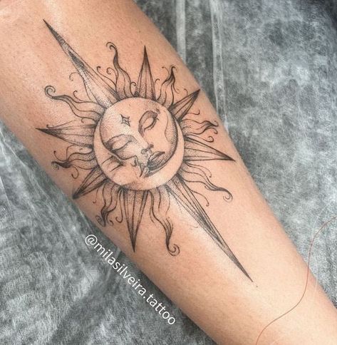 Sun Thigh Tattoo, Sun Tattoo Big, Sonne Mond Tattoo, Pisces Tattoo Designs, Cowgirl Tattoos, Wrist Tattoo Ideas, Wrist Tattoo Designs, Sun And Moon Tattoo, Boho Tattoos