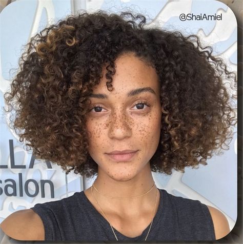 Curl Haircut, Natural Hair Bob Cut, Natural Hair Bob, Big Natural Hair, Natural Hair Cuts, Curls For The Girls, Natural Hair Short Cuts, Short Curly Haircuts, Haircut Inspiration