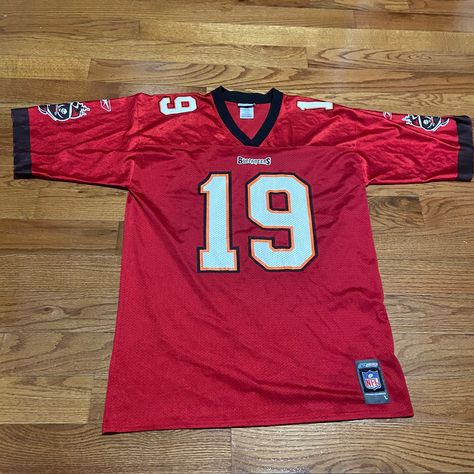 Excited to share this item from my #etsy shop: Vintage Reebok Mens Large Red Tampa Bay Buccaneers Keyshawn Johnson Throwback Football Jersey Logos, Psg, Tampa Bay Buccaneers, Jersey Fits, Red Jersey, Vintage Reebok, Jersey Outfit, Pinterest Outfits, Summer Fits