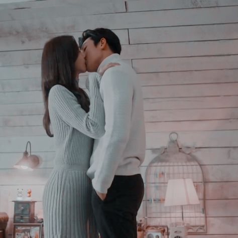 the k2, ji chang wook, kdrama, kim je ha, drama, aesthetic, love, yoona, go anna, kiss, couple, icons Ji Chang Wook And Yoona, Ji Chang Wook Kiss, K Drama Kissing Scene, The K2 Korean Drama, Drama Aesthetic, Back Hug, Josh Hartnett, The K2, Dump Ideas