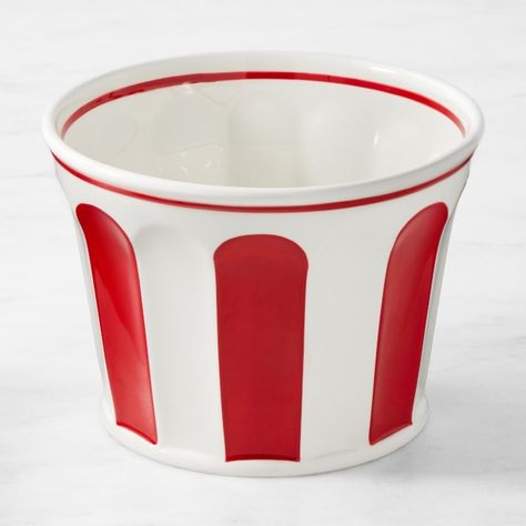 Turn movie night into a special event with our vintage-inspired popcorn bowl. Made of durable earthenware that stands up to both the microwave and the dishwasher, it features a hand-painted design that pays tribute to the old-school charm of drive-in theaters. Made of scratch-resistant earthenware. Hand-painted design. Microwavable and dishwasher safe. Classic Movie Theaters, Theater Popcorn, Popcorn Salt, Movie Theater Popcorn, Perfect Popcorn, Movie Night Popcorn, Popcorn Bowl, Popcorn Seasoning, Popcorn Party