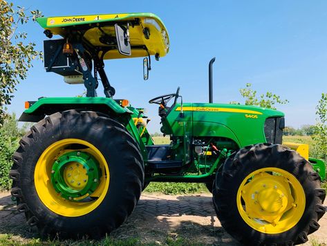 John Deere Wallpaper, Tractor Photos, John Deere Tractor, Beautiful Wallpaper For Phone, Doodle On Photo, Farming Simulator, Beautiful Wallpaper, John Deere Tractors, Editing Background