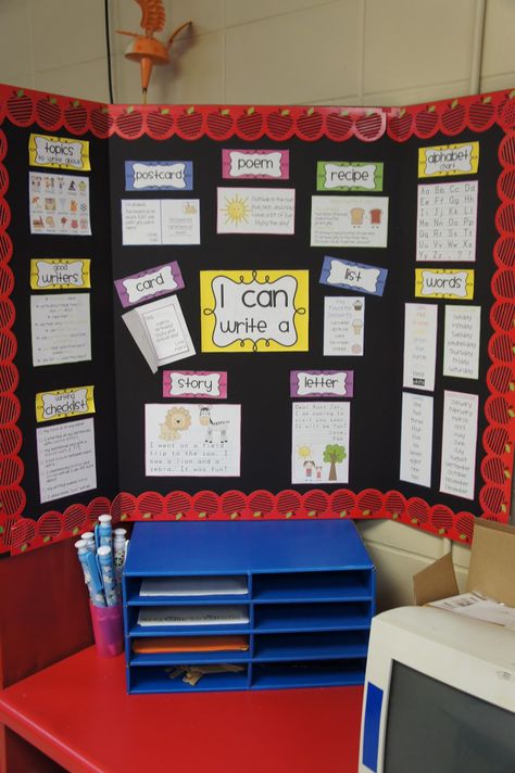 I never thought of making a bulletin on a poster display.  That is easy moveable and stored easily! Classroom Preparation, Writing Corner, Writing Images, The Last Day Of School, Classroom Tour, Writing Station, 2nd Grade Writing, 1st Grade Writing, Preschool Centers