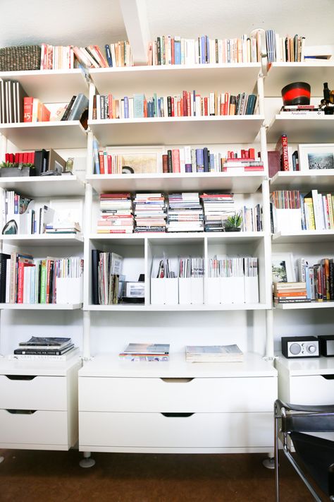 How we adapted the Ikea Stolmen closet system as office bookshelves (Ikea Hack) Ikea Track Shelving, Ikea Tall Shelf, Ikea Algot Bookshelves, Elvarli Bookshelf, Ikea Elvarli Bookshelf, Ikea Shelves Office, Shelving Unit Ikea, Ikea Bookcase Library, Ikea Book Shelf Wall