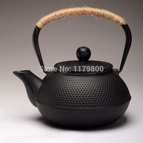 Japanese Style Cast Iron Kettle Tetsubin Teapot With Strainer 900ml Capacity#teapot Masque Hannya, Grandmother Aesthetic, Pig Iron, Cast Iron Kettle, Cast Iron Teapot, Iron Teapot, Metal Net, Teapot Set, Cast Iron Tea Pot