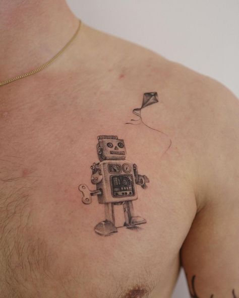 Retro Robot Tattoo, Toy Robot Tattoo, Robot Tattoo Cute, Engineer Tattoo Ideas, Robot Tattoo Design, Robot Hand Tattoo, Robotic Tattoo, Robot Arm Tattoo, Robot Shoulder