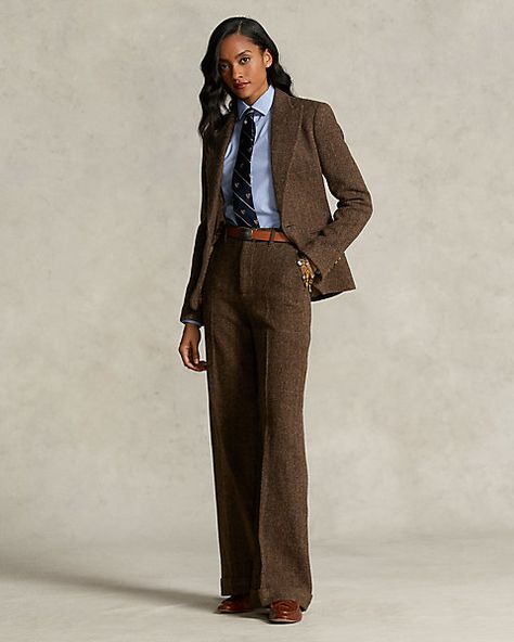 Tweed Blazer Outfit Women, Black Pencil Skirts, Formal Suits For Women, Parisienne Style, Herringbone Suit, Tweed Pants, Rugby Fashion, Tweed Trousers, Tweed Suits