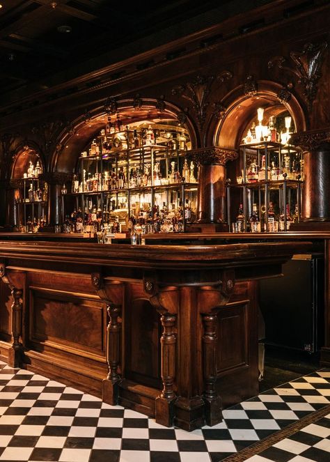 Dark Moody Bar Design, Prohibition Bar 1920s, British Bar Design, Old Fashioned Bar Design, 1920s Restaurant Design, Old Style Bar Design, Speakeasy Style Bar, Home Bar Speakeasy, 1930s Bar Interior