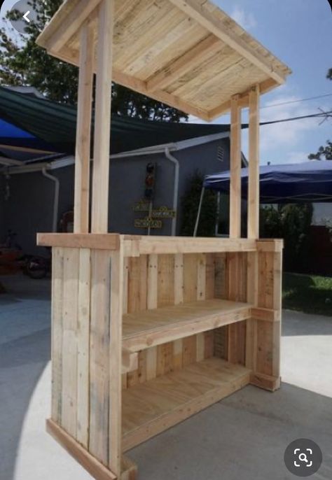 Palet Bar, Bar En Palette, Bar En Plein Air, Diy Lemonade Stand, Diy Lemonade, Lemonade Bar, Pallet Bar Diy, Diy Outdoor Bar, Pallet Bar