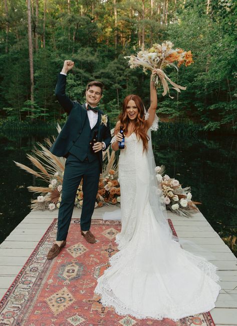 Wedding Ceremony On Dock, Dock Wedding Decor, Lake Dock Elopement, Dock Ceremony Wedding, Wedding On Dock, Dock Wedding Decorations, Wedding On A Dock, Dock Wedding Ceremony, Boho Venue