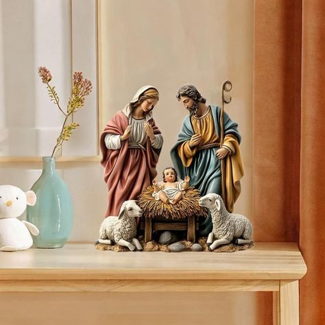 Figurine Display, Christmas Nativity Scene, Decoration Birthday, Desktop Decor, Holy Family, Christmas Nativity, Gifts For Office, Nativity Set, Nativity Scene