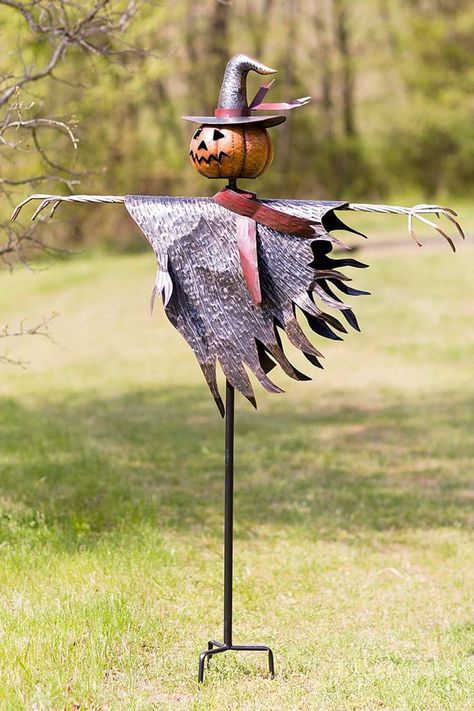 Diy Jack O Lantern, Spooky Outdoor Halloween Decor, Halloween Flying Witch, Jack Lantern, Lantern Head, Halloween Scarecrow, Jack O'lantern, Ginger Snap Cookies, Halloween Outdoor